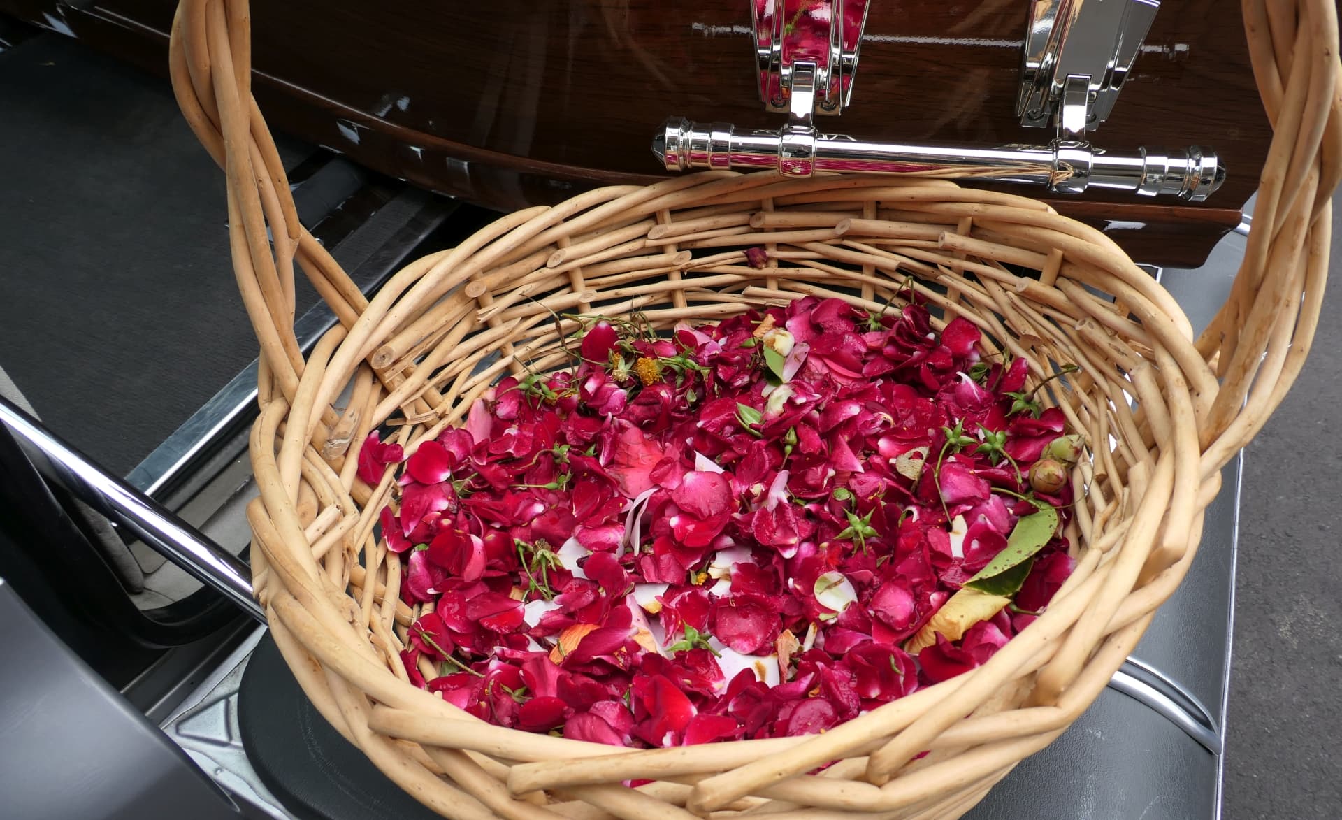 South Florida Funeral Business with three locations The Decain Group